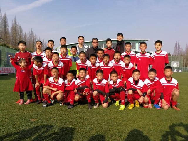 条分缕析上海足球成功之道，中国足协副主席李毓毅：中国足球青训进步不容抹杀！