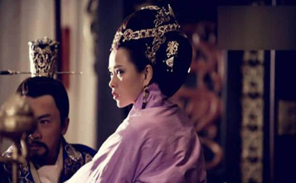 她，三为王后，七为夫人，被称为中国历史第一艳后