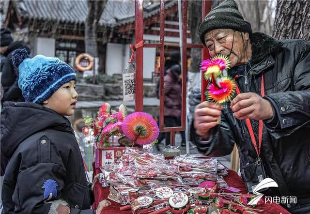 我拍我的年丨踩高跷扑蝴蝶！民俗展演找回泉城年味儿