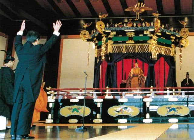 日本天皇5月1日已经登基，为啥10月22日还要举行即位礼呢
