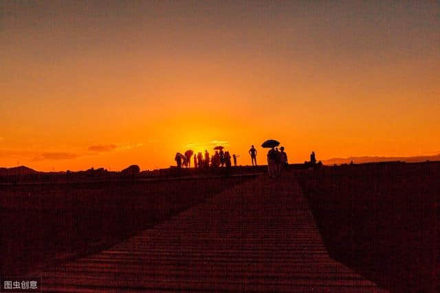 诗词品读┃姜夔：鹧鸪天·元夕有所梦（人间别久不成悲）