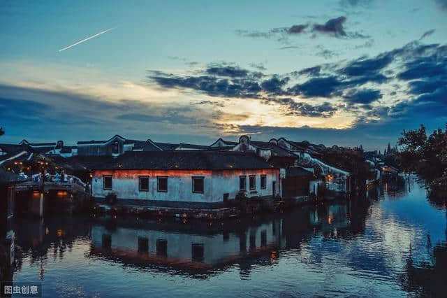 诗词品读┃皇甫松：梦江南·兰烬落（夜船吹笛雨萧萧）