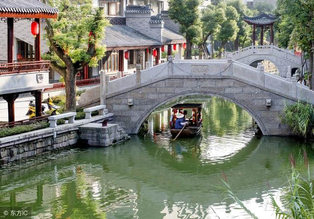 题破山寺后禅院