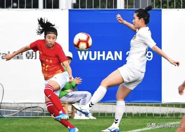 为国而战丨中国女足3-0韩国，娄佳惠、徐展亮相军运会赛场