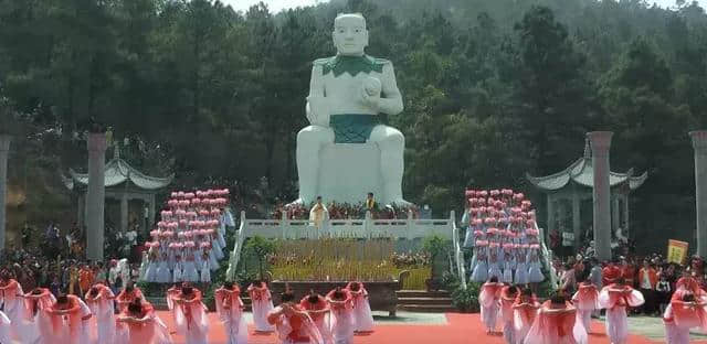 震撼！泌阳三月三 盘古山，祭祖大典盛况出炉！人山人海…