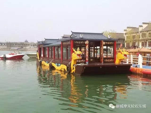 登高望明月，乘船览胜景