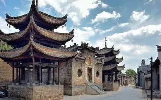 中国四大古镇：佛山镇、汉口镇、朱仙镇，还有一个家喻户晓