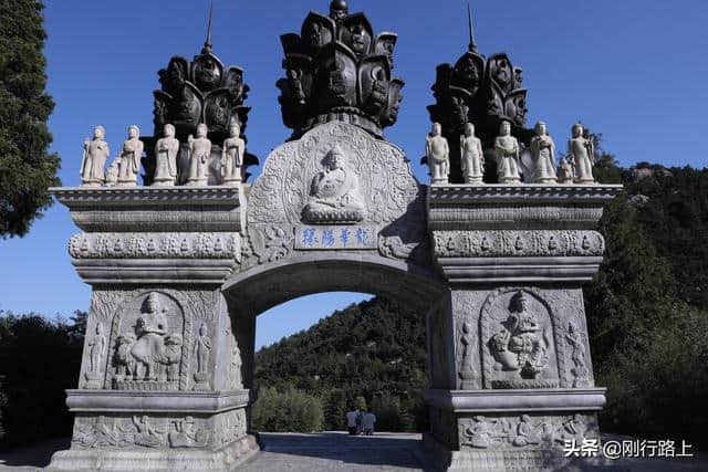 崂山不仅只是道教名山，我们来看看唯一现存的佛教寺院华严寺