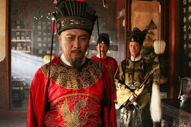 中国版的“温莎公爵”朱翊钧，虽然没放弃帝位但罢工三十余年