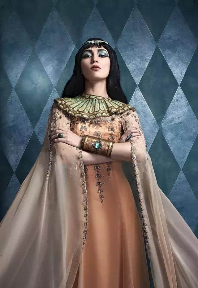 她才貌出众,聪慧机智,是古埃及托勒密王朝最后一任女法老