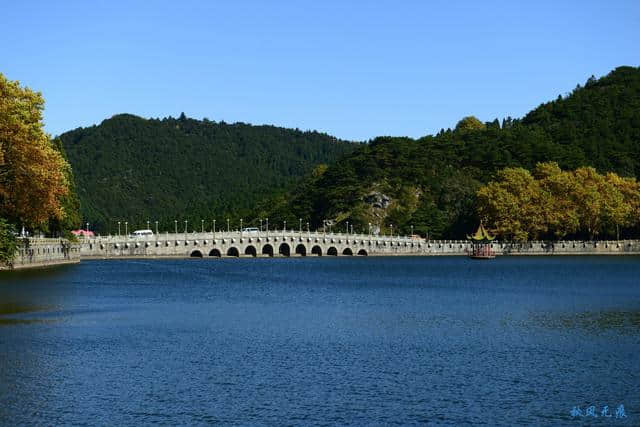 迷醉庐山秋色湖光间