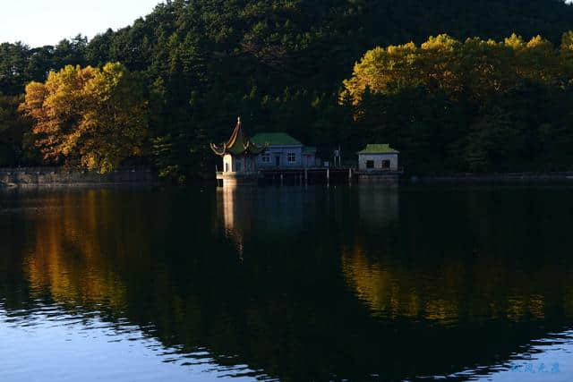 迷醉庐山秋色湖光间