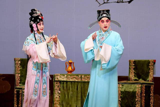中国元代戏曲文采派的杰出代表王实甫与他的代表作品