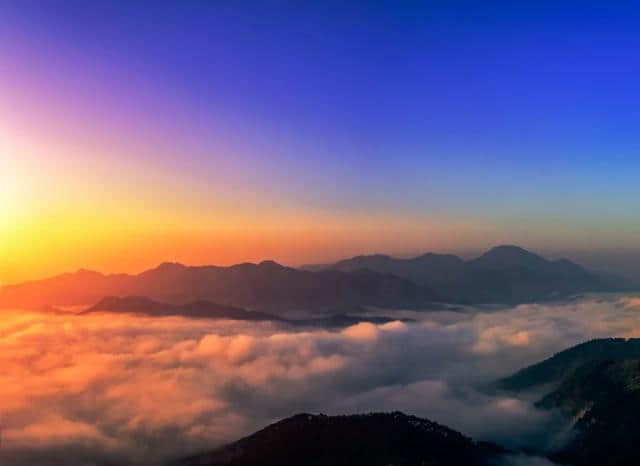 写《爱莲说》的周敦颐原来也喜欢到肇庆旅游！他常去的地方就是……