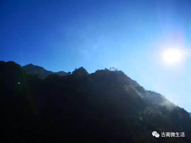 美景：古蔺虎头山云海、佛光、奇景美如仙境！