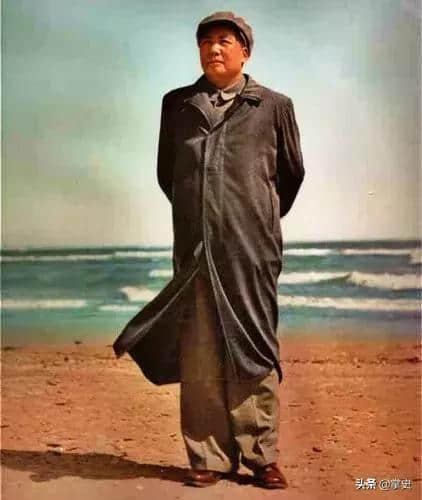 毛泽东诗词—七律：和周世钊同志