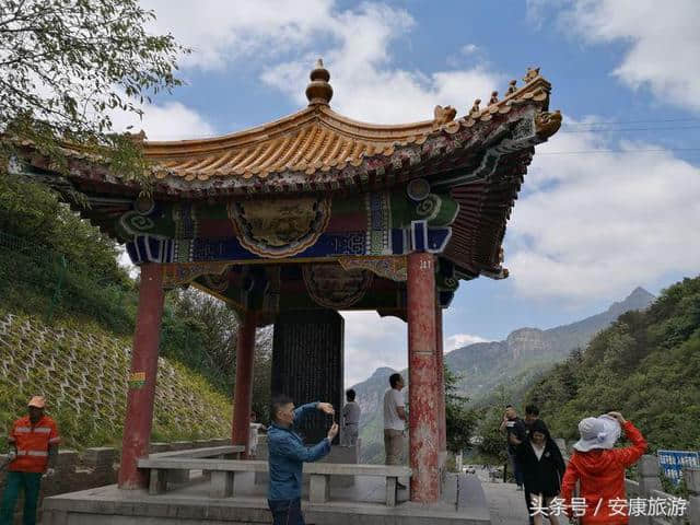 试登秦岭望秦川