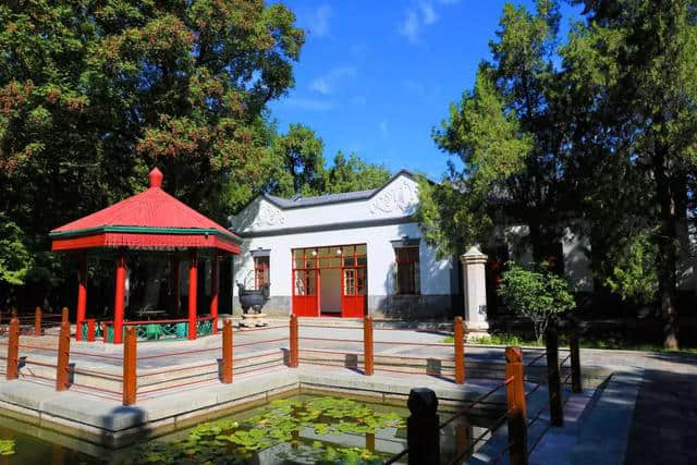 在香山双清别墅的181天，毛泽东做了哪些大事？
