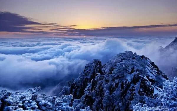 『诗词赏析』：山窗寒夜时，听雪洒竹林《名山胜景美雪图请珍藏》