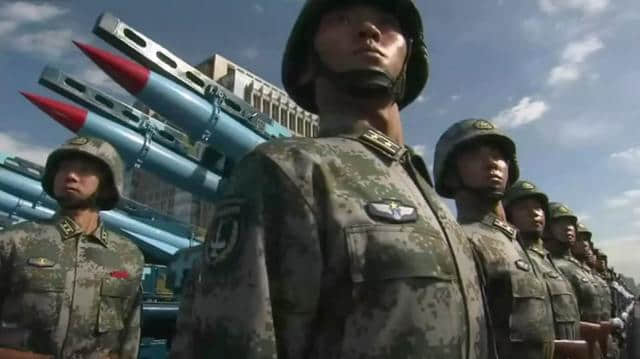 中国解放军现在军力到底有多强 少将：33个空军师随时待命
