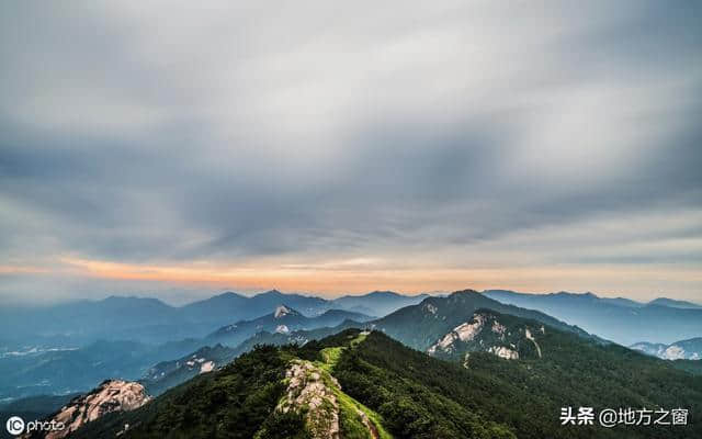 诗词品读┃纳兰性德：浣溪沙（一半残阳下小楼）