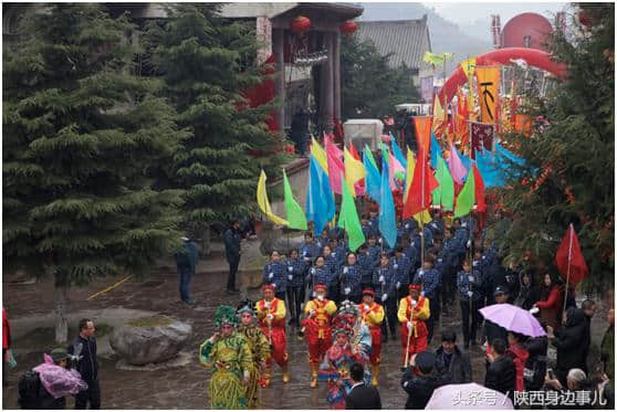 山西乡宁 2017云丘山中和节开幕 数万人祭天祈福