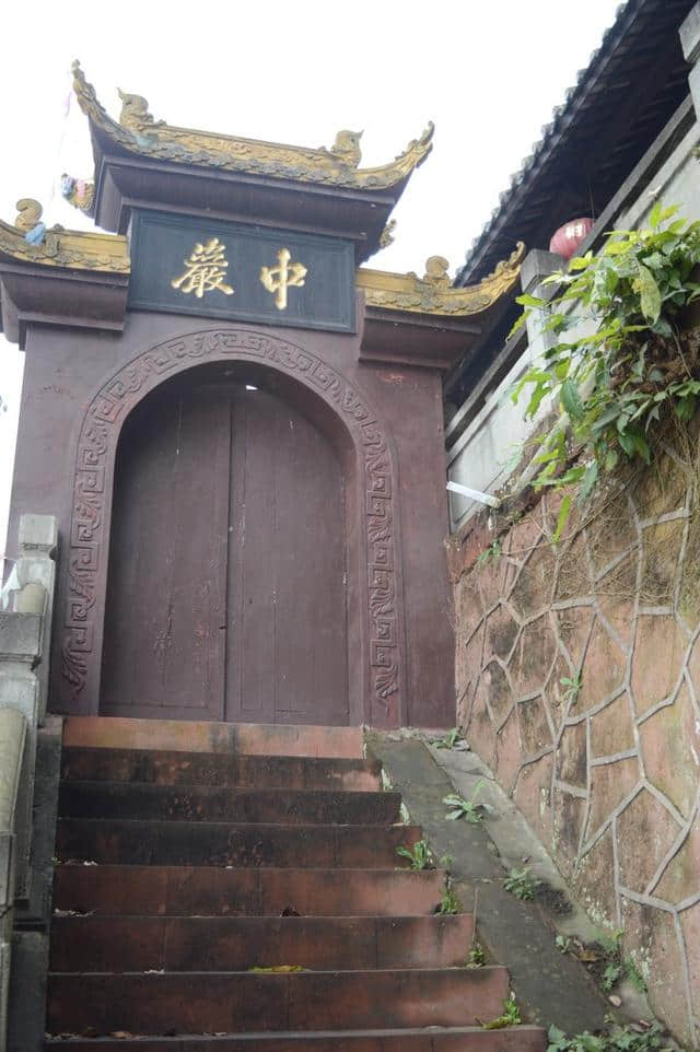 国庆不出远门，来青神中岩寺寻找初恋的味道~