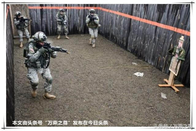 军事知识，步兵清扫房间时的近战战术步法