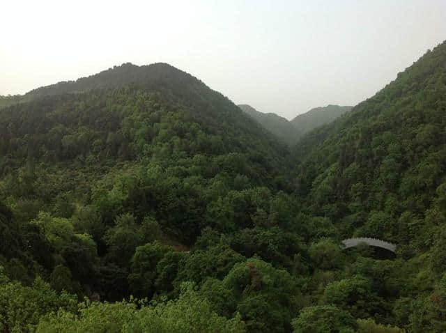 天下第一福地在我陕西呀！它始建于西周，老子在此著有《道德经》