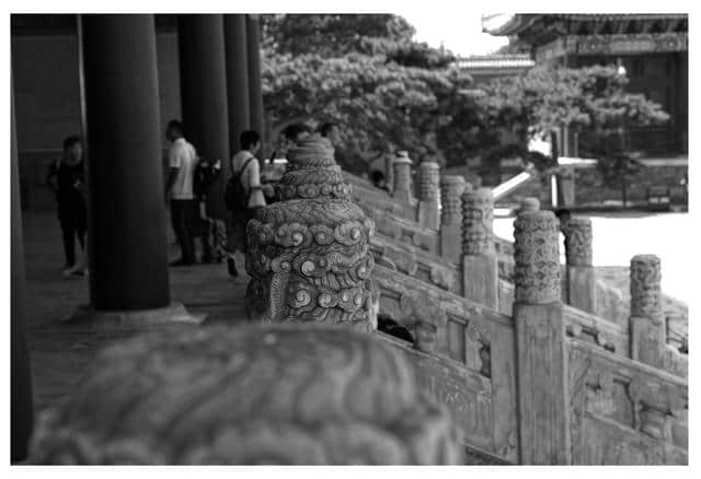 南朝四百八十寺，多少楼台烟雨中-太庙-静休