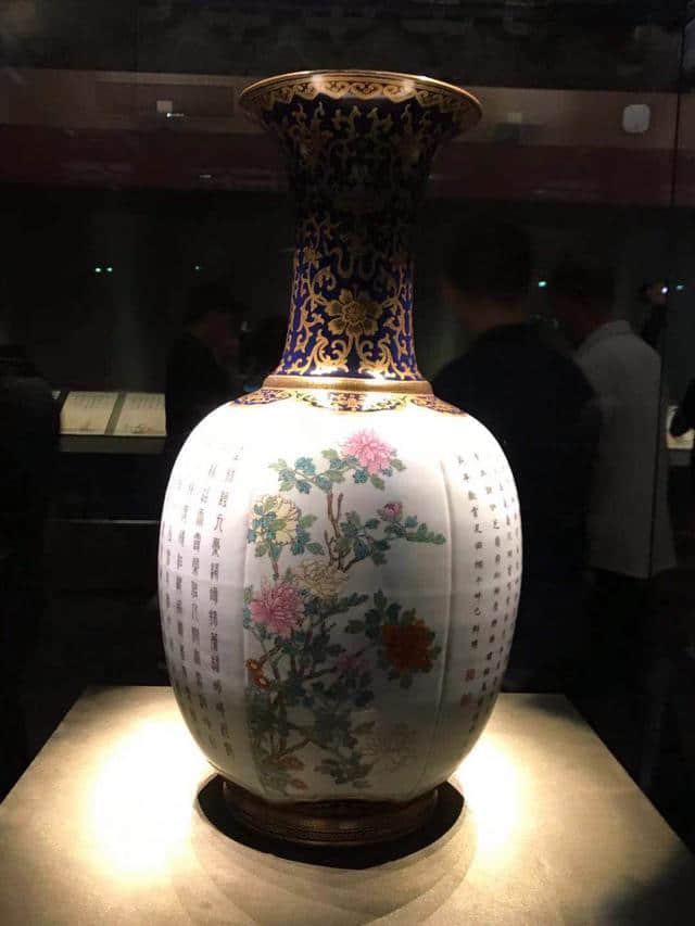 置身花木世界，尽赏万紫千红！故宫“中国古代花木题材文物特展”亮相午门