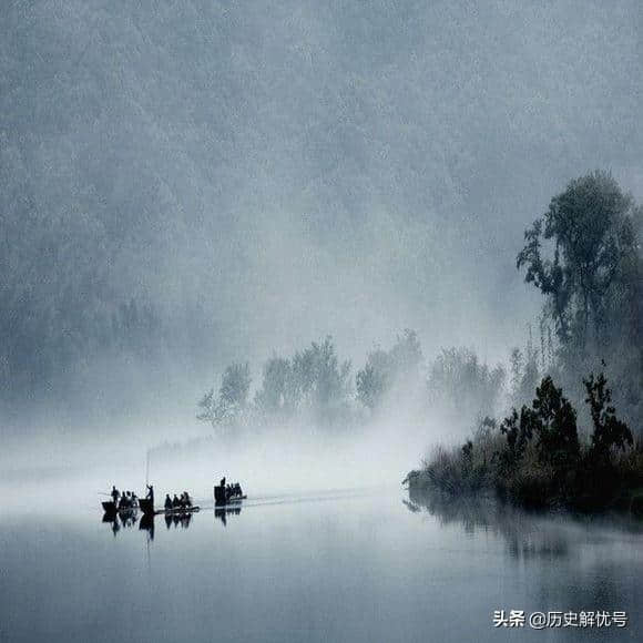 晚年的李白只身登山，写下大唐最孤独的一首诗，孤独得让人心疼