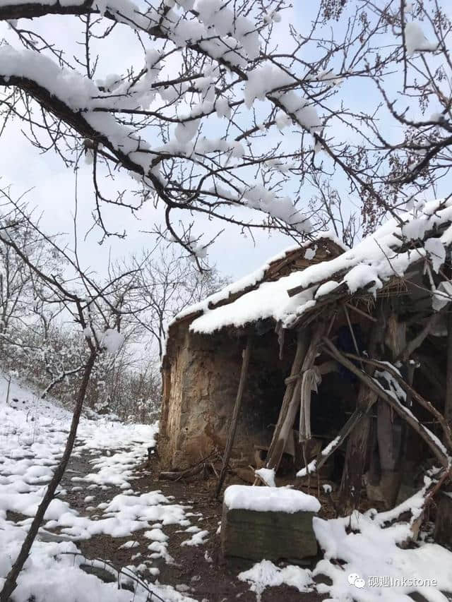 只缘身在此山中：忍住看你，却忍不住想你