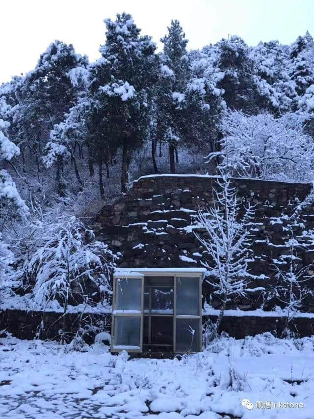 只缘身在此山中：忍住看你，却忍不住想你