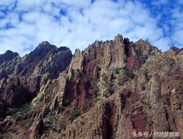 拥有一山隔阴阳的贺兰山