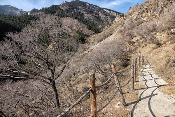 苍茫大地，深入贺兰山秘境