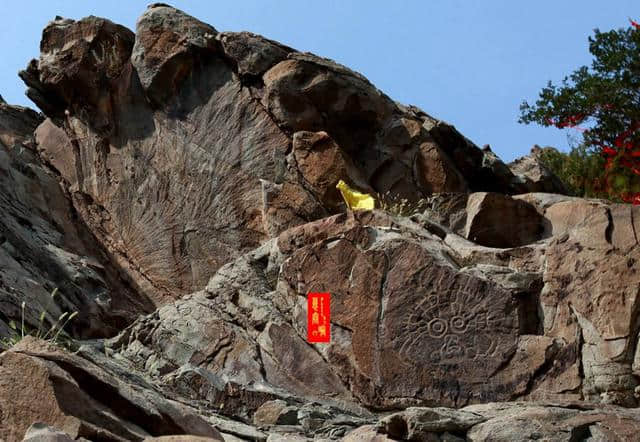 贺兰山6000幅神秘诡异的岩画，4000年前人类天书，暗藏哪些玄机？