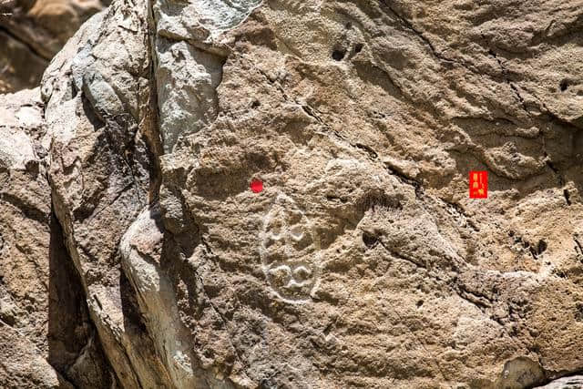 贺兰山6000幅神秘诡异的岩画，4000年前人类天书，暗藏哪些玄机？