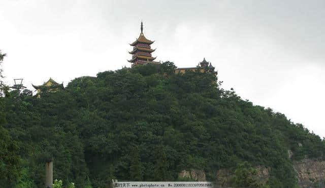 中国二十大佛教名山排行榜，网友：为何没有雁荡山？