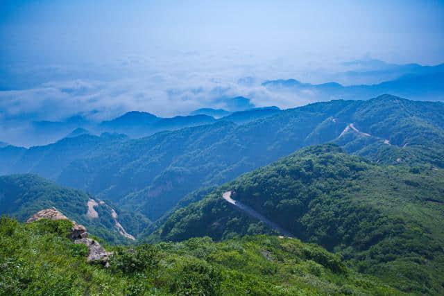 桐柏山有个太白顶，横跨河南和湖北，真的很神奇