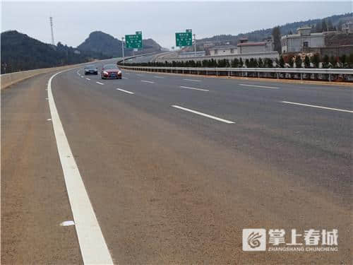 滇中新区又添“大动脉” 小龙高速公路今通车