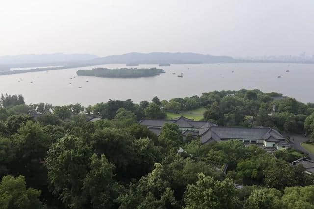 【原地旅行】未能抛得杭州去，一半勾留是此湖