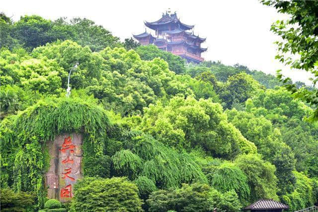 杭州看西湖最佳景点，不用门票，可以看到西湖全景