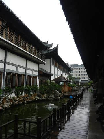 2013年6月29日，上海普陀（真如寺），上海浦东