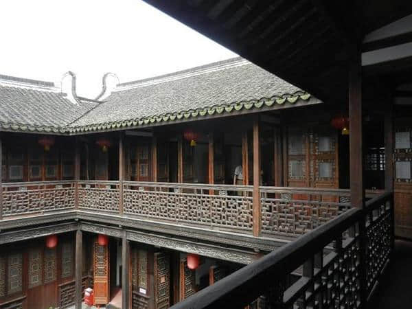 2013年6月29日，上海普陀（真如寺），上海浦东