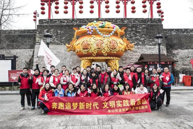 正月十六，南京万人爬城头！