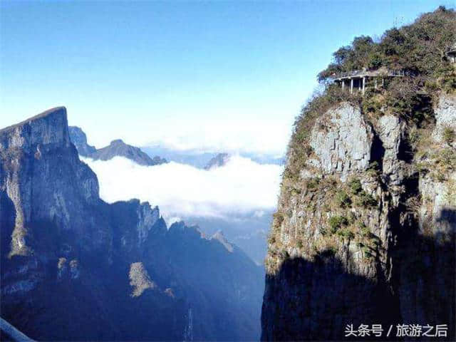 世界奇观张家界天门山，经喜马雅山运动，被誉为世界最美空中花园