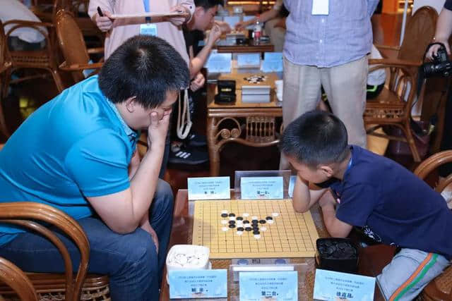 “约战普陀”真如寺站，这一次，我们来下五子棋