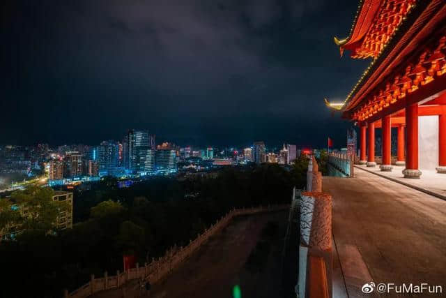 镇海楼夜晚也对外开放了！惊艳夜景刷爆票圈