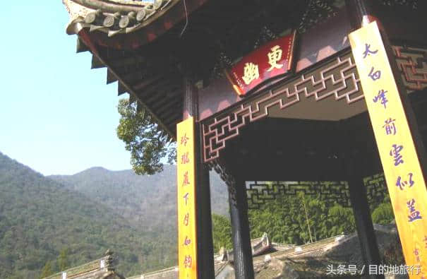 “东南佛国”：天童寺